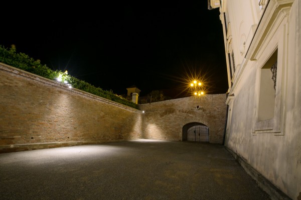 Zpřístupnění valů zámeckého parku, nasvícení zámku a vybudování výtahu